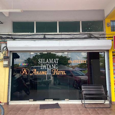 Oyo 91065 Hotel De Anjung Muadzam Shah 外观 照片